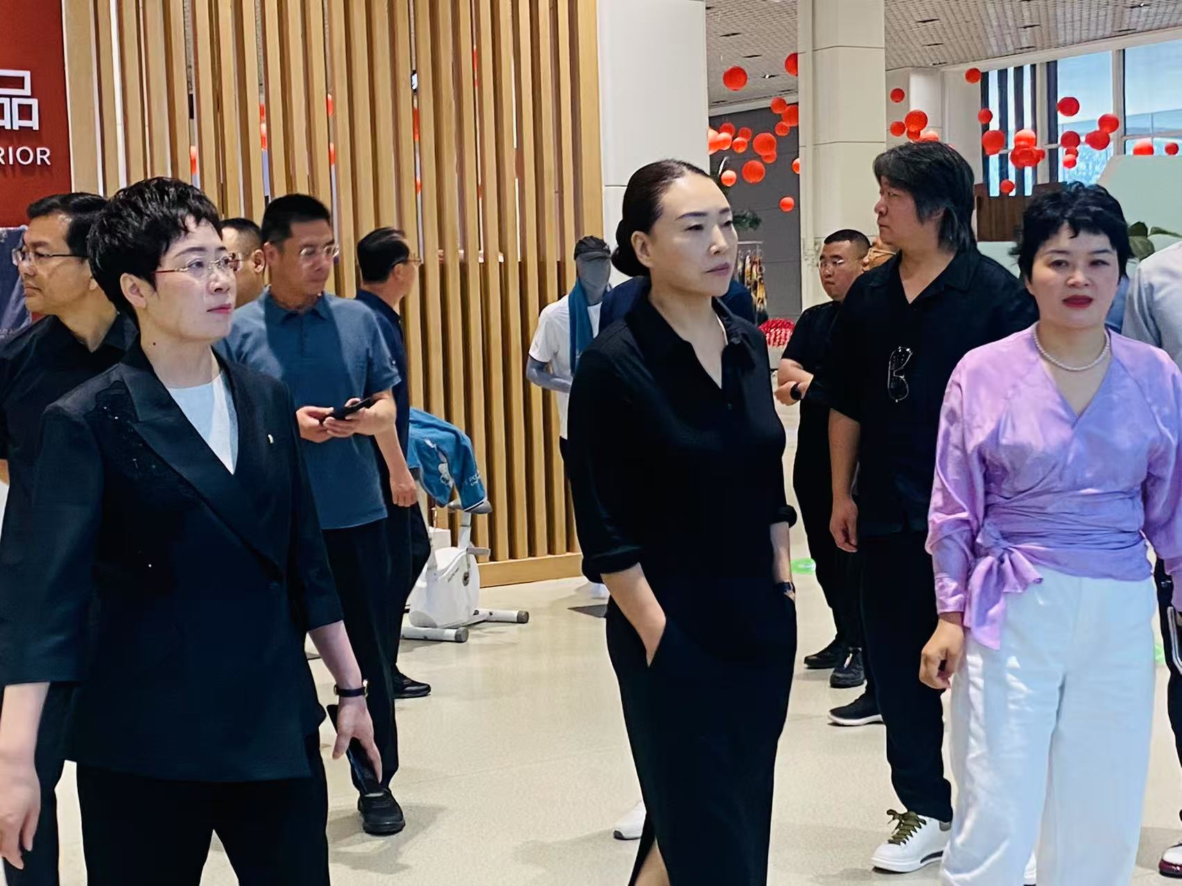 环球贸易企业参观巾巾乐道