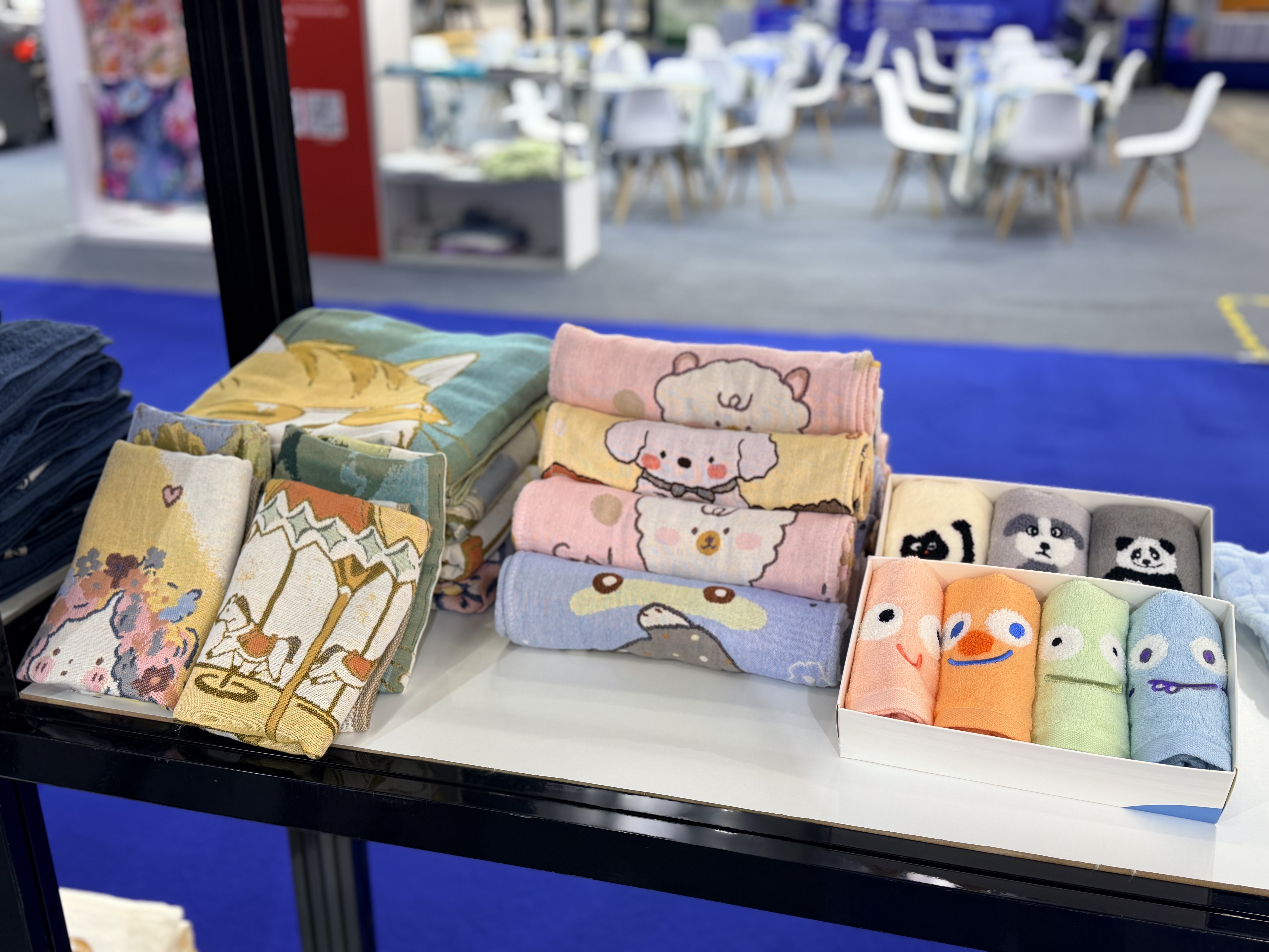 Gaoyang Youpin creative cartoon towels and gift boxes